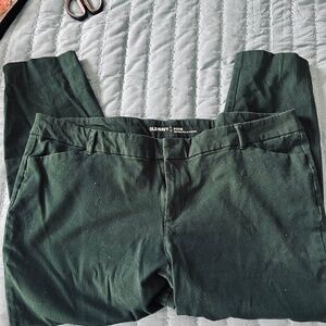 Old Navy women’s size 20 green pixie pants